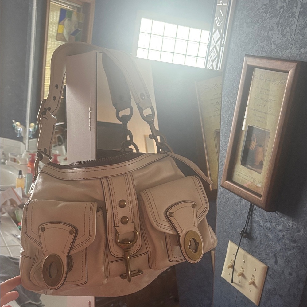 Coach Beige Leather Shoulder Bag